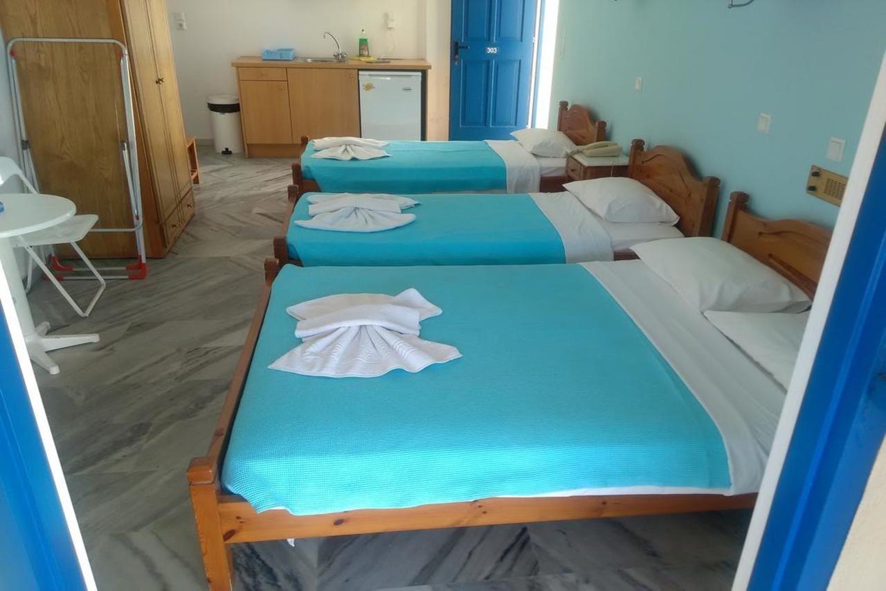 Damias Village Parikia  Luaran gambar