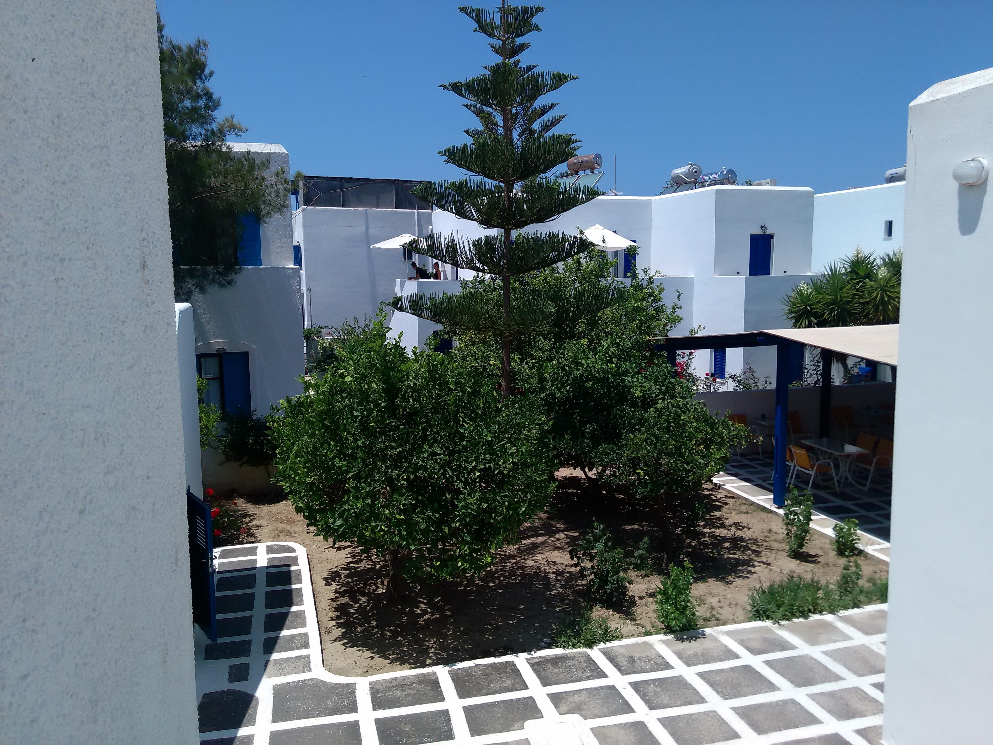 Damias Village Parikia  Luaran gambar