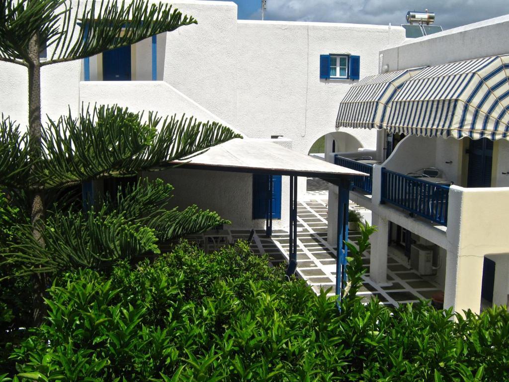 Damias Village Parikia  Luaran gambar